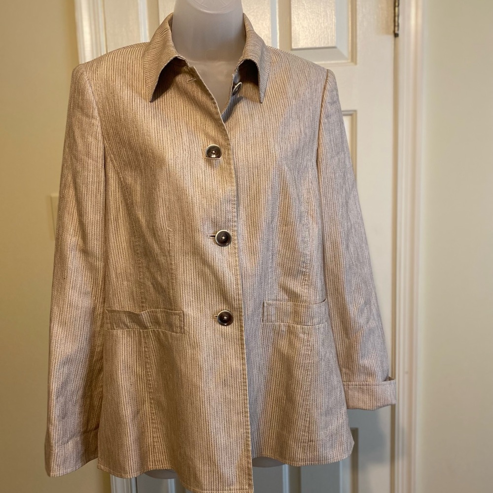 Ellen Tracy - Woman’s cream & tan silk dress jacket, Size: 6